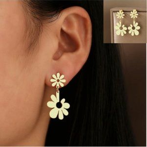 🍏50% OFF/3+...Pretty Flower Dangle Earrings (Gold color)